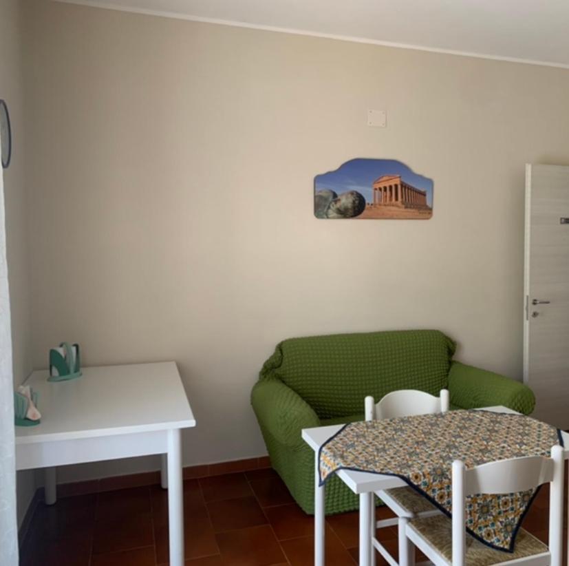 Cas'Ilenia Lido Azzurro Apartment ปอร์โต เอมเปโดเกล ภายนอก รูปภาพ
